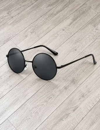 Gojo — Sunglasses — vista sobre madera