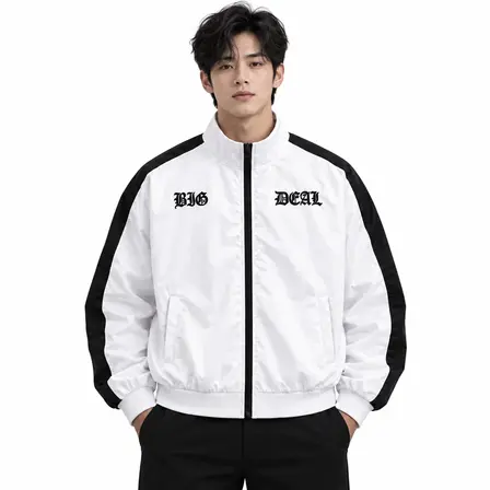 BIG DEAL - WHITE (BORDADO) — modelo